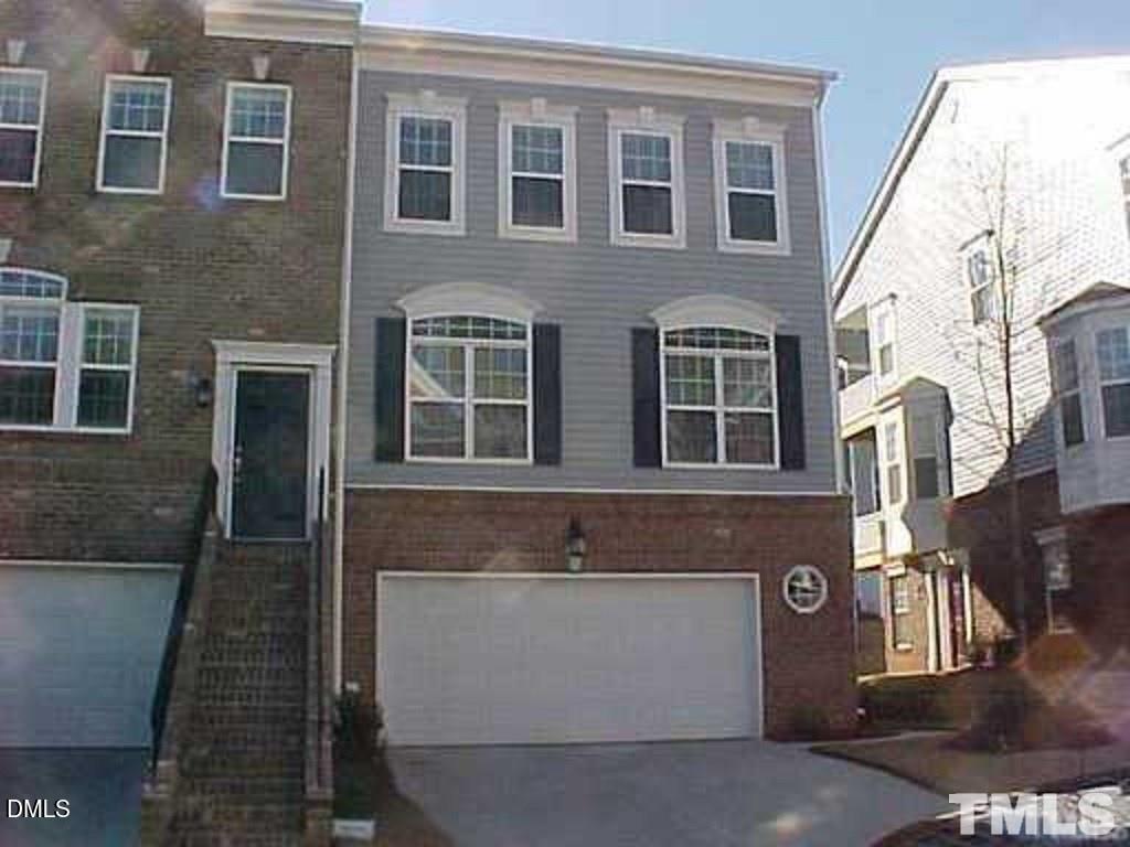 3513 Edgemont Drive Raleigh, NC 27612 - Photo 4 of 8