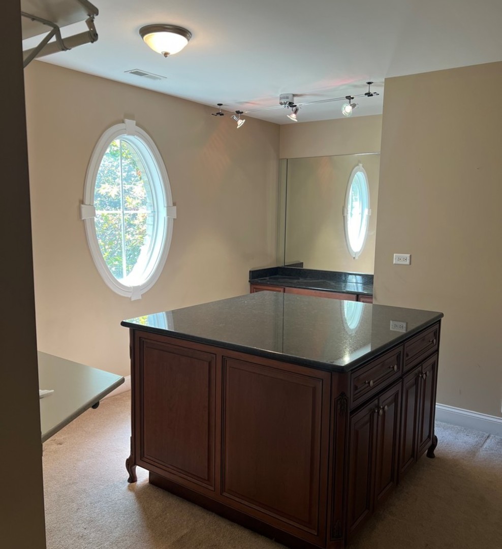 105 Fuller Road Hinsdale, IL 60521 - Photo 33 of 57