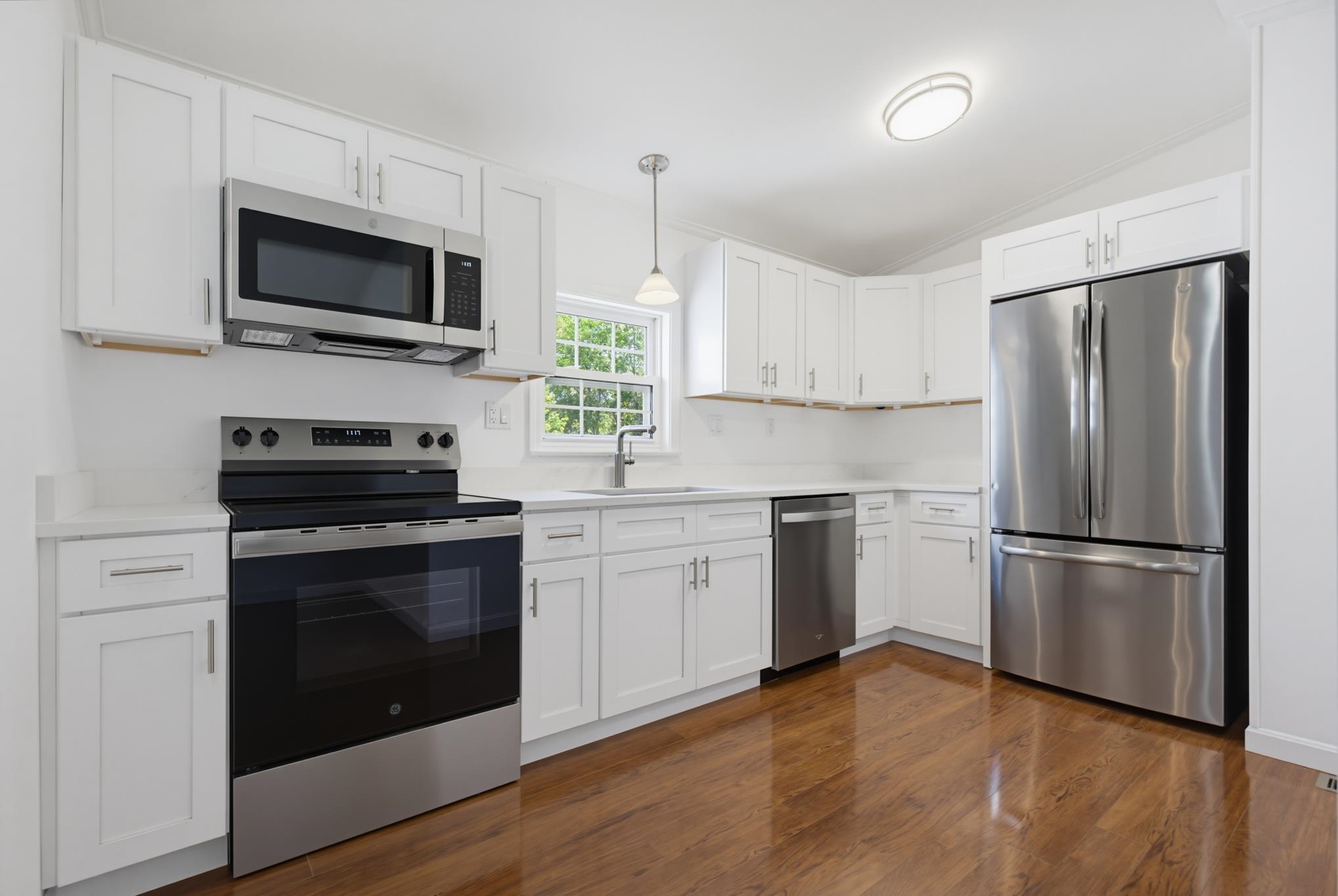 44 Hazel Drive Concord, NH 03301 - Photo 11 of 38