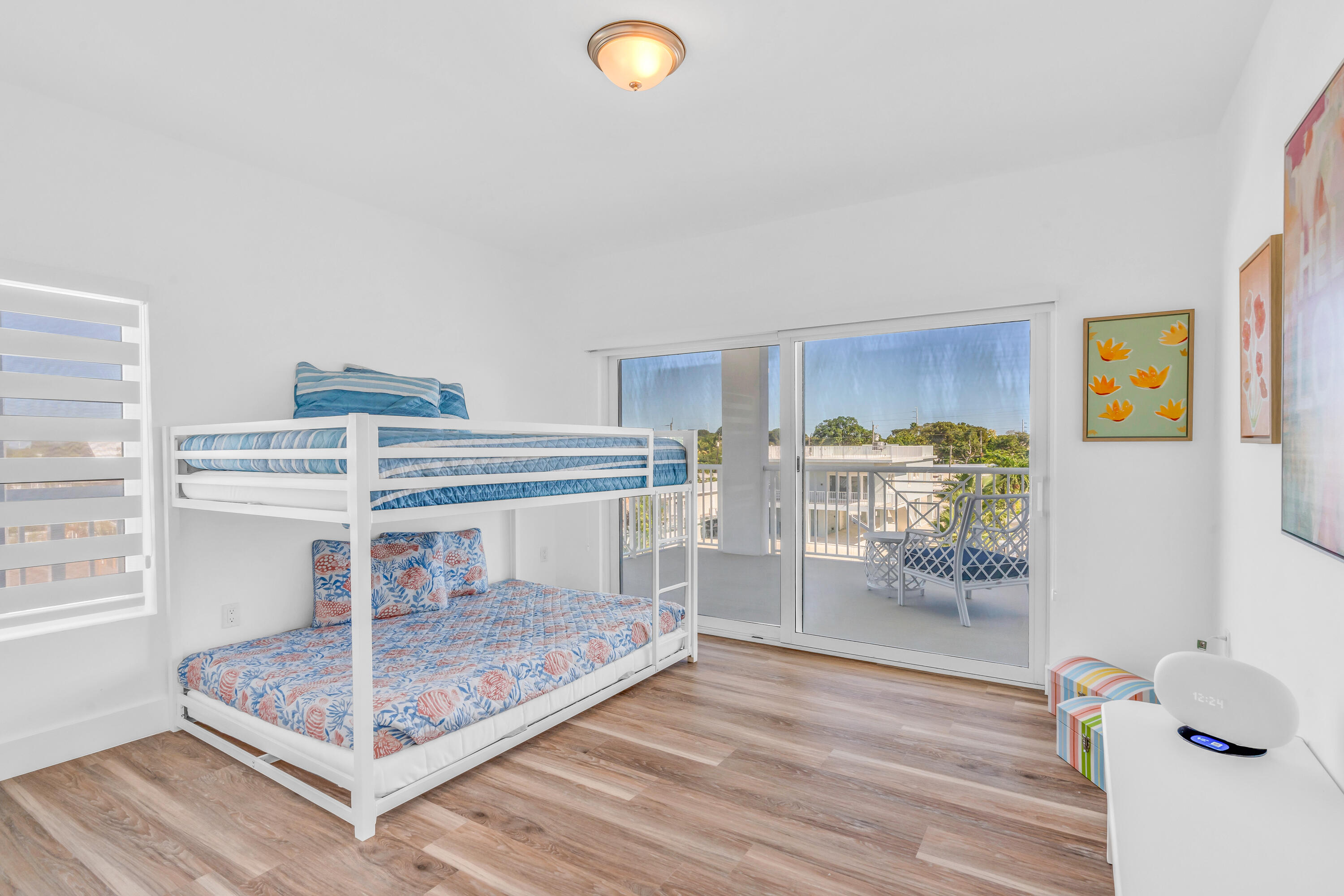 229 Upper Matecumbe Road Key Largo, FL 33037 - Photo 31 of 77 a view of a living room