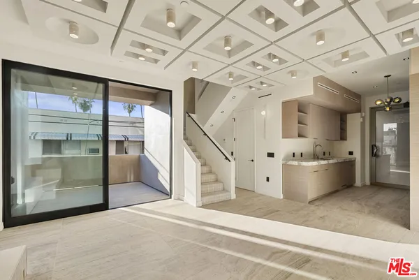 $7,605 | 1021 North Ogden Drive, Unit PH 7, West Hollywood, CA 90046