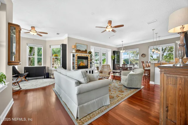 $1,299,000 | 301 Saratoga Drive, Satsuma, FL 32189