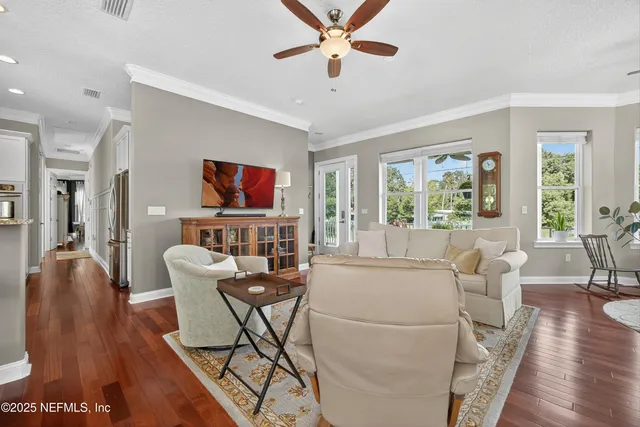 $1,299,000 | 301 Saratoga Drive, Satsuma, FL 32189