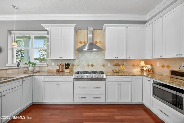 $1,299,000 | 301 Saratoga Drive, Satsuma, FL 32189