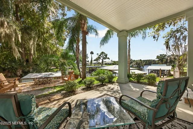 $1,299,000 | 301 Saratoga Drive, Satsuma, FL 32189