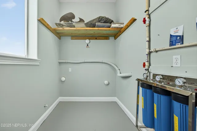 $1,299,000 | 301 Saratoga Drive, Satsuma, FL 32189