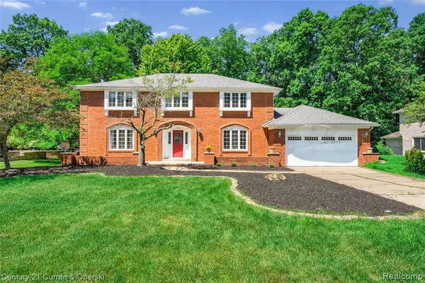 $2,850 | 5994 Glen Eagles Drive, West Bloomfield, MI 48323