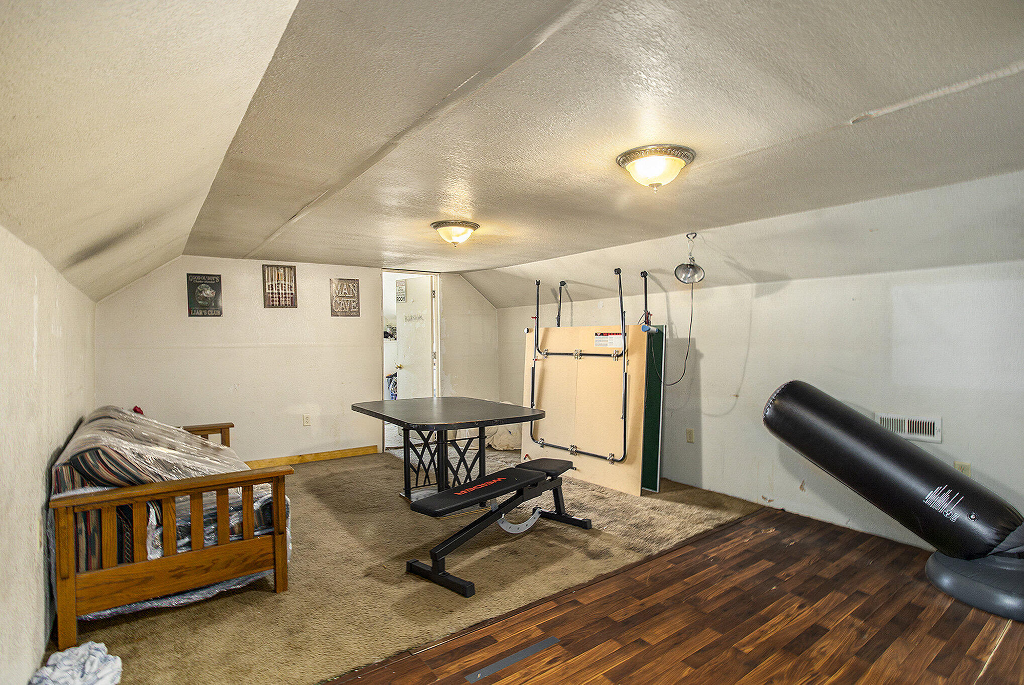 143 Rook Street Battle Creek, MI 49014 - Photo 17 of 26 Upstairs Living Room