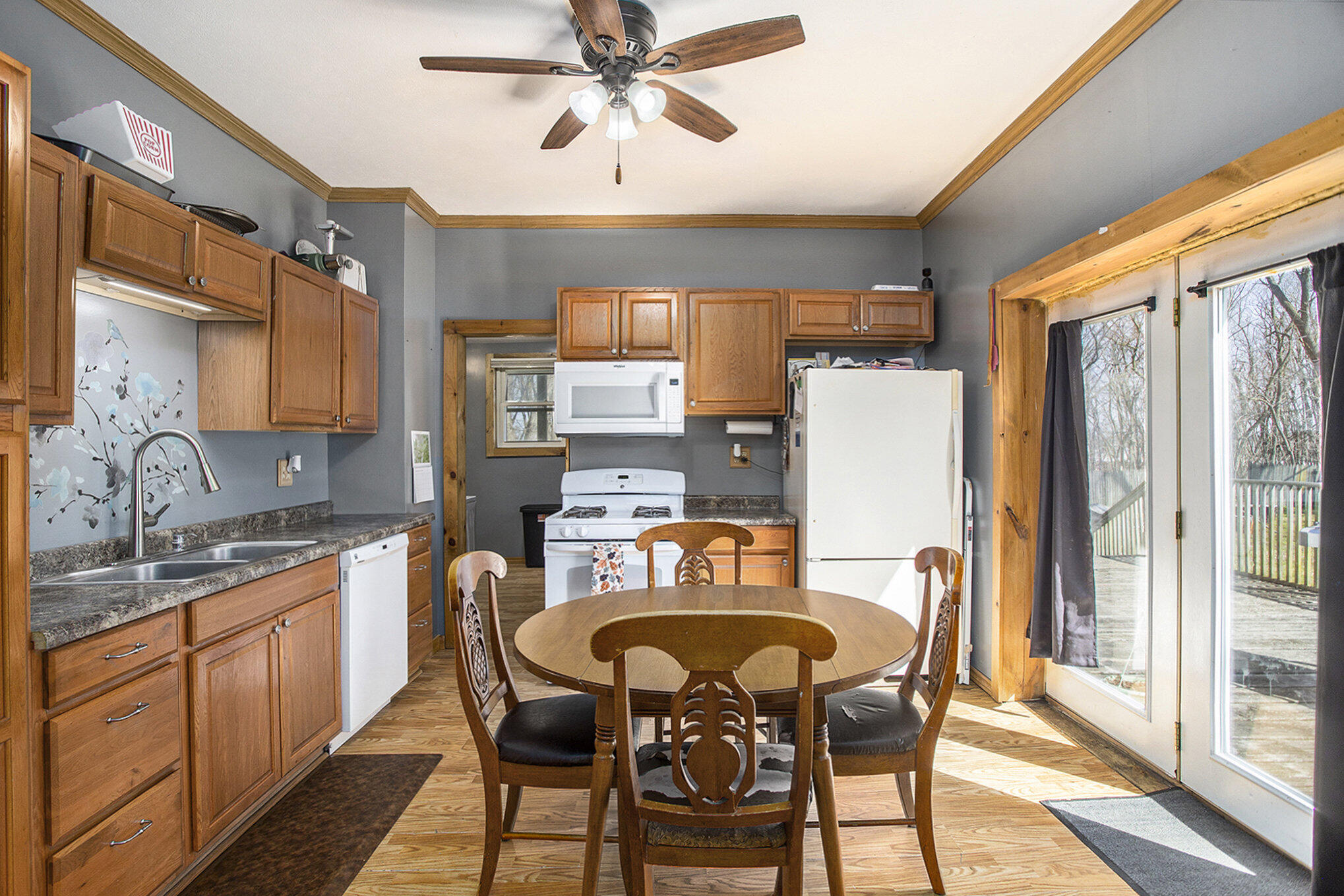 143 Rook Street Battle Creek, MI 49014 - Photo 7 of 26 Kitchen