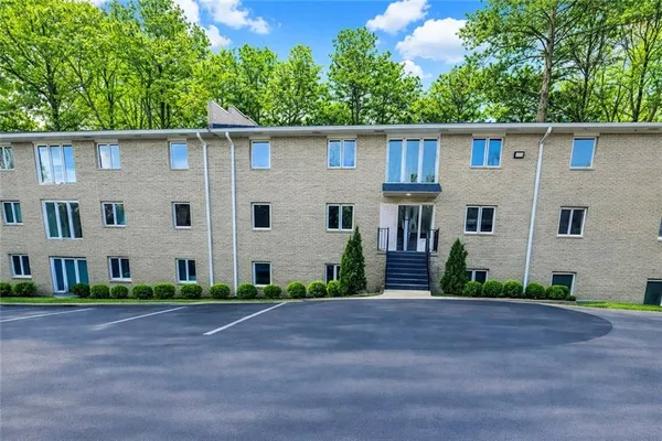 $1,300 | 166 Anderson Avenue Northwest, Unit B11, Atlanta, GA 30314