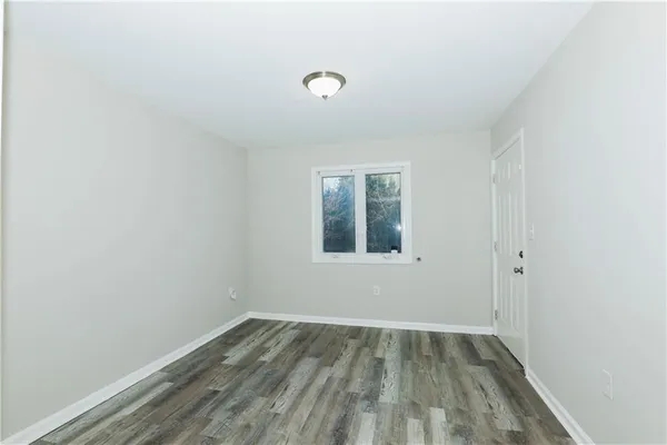 $1,300 | 166 Anderson Avenue Northwest, Unit B11, Atlanta, GA 30314