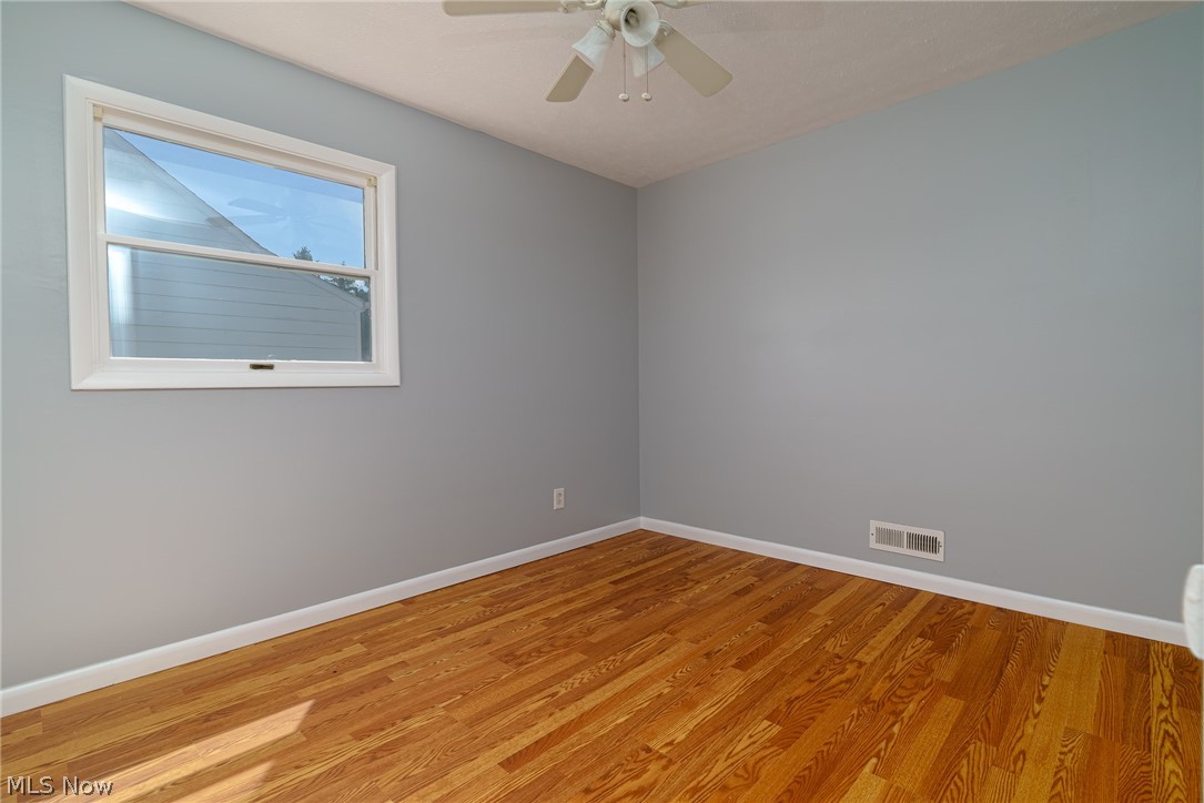 3109 Snow Road Cleveland, OH 44134 - Photo 13 of 41
