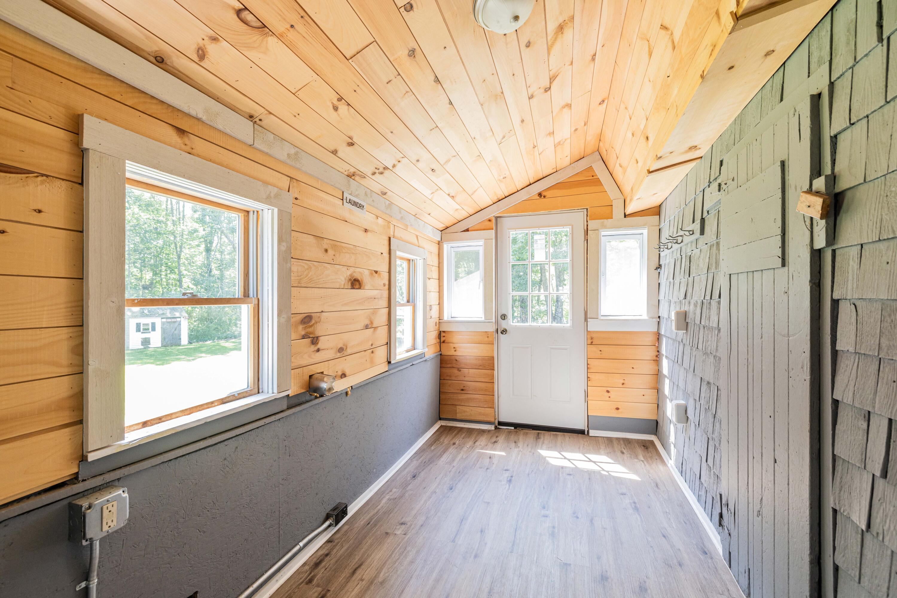352 Sebago Lake Road Gorham, ME 04038 - Photo 4 of 21 3G0A8459