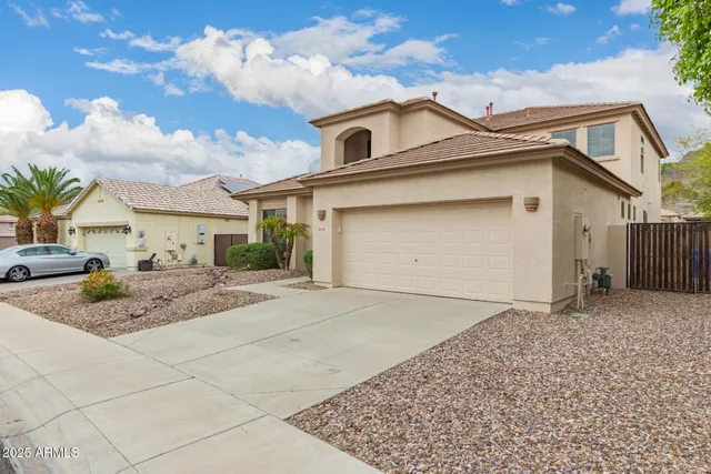 $3,075 | 6018 West Dnp Armls-4694 Lane, Glendale, AZ 85308