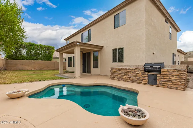 $3,075 | 6018 West Dnp Armls-4694 Lane, Glendale, AZ 85308
