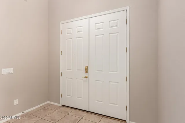 $3,075 | 6018 West Dnp Armls-4694 Lane, Glendale, AZ 85308