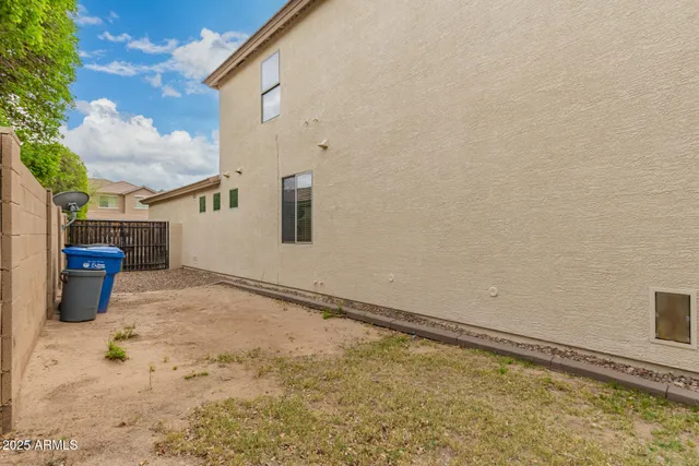 $3,075 | 6018 West Dnp Armls-4694 Lane, Glendale, AZ 85308
