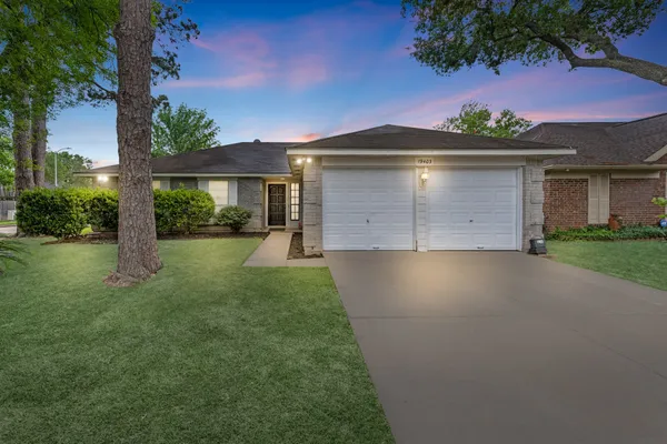 $1,875 | 19403 Bristlestar Drive, Katy, TX 77449