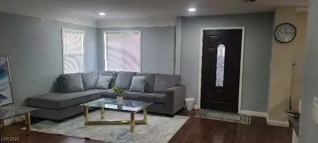 $2,200 | 2200 South 6th Street, Las Vegas, NV 89104