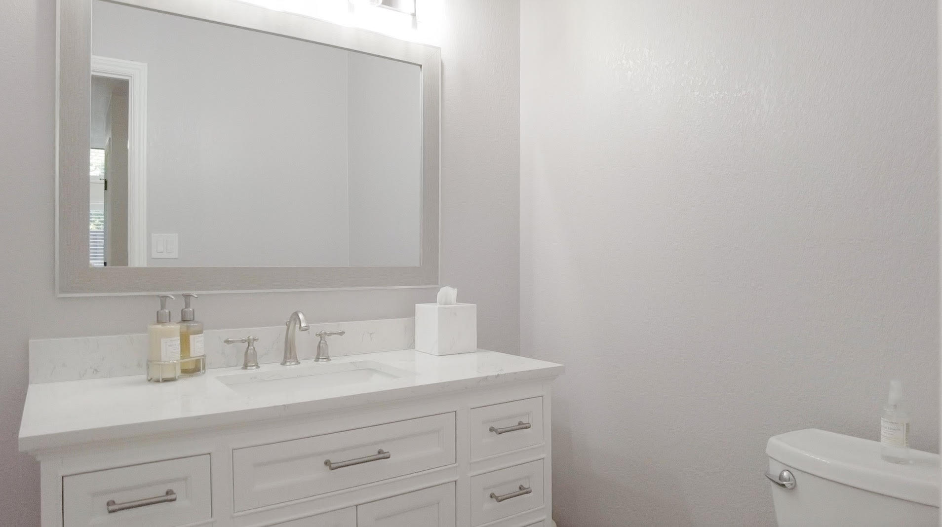 1928 Bechelli Lane Redding, CA 96002 - Photo 6 of 62 1-2 bath
