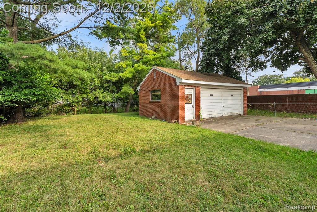 17150 Wakenden Redford, MI 48240 - Photo 32 of 35