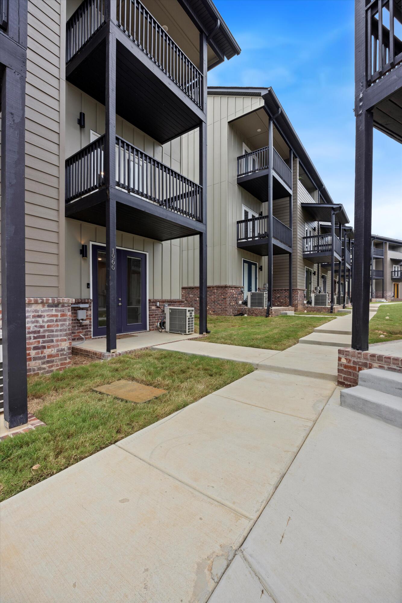 1966 Addi Lane Chattanooga, TN 37421 - Photo 4 of 23 04-2M6A4959