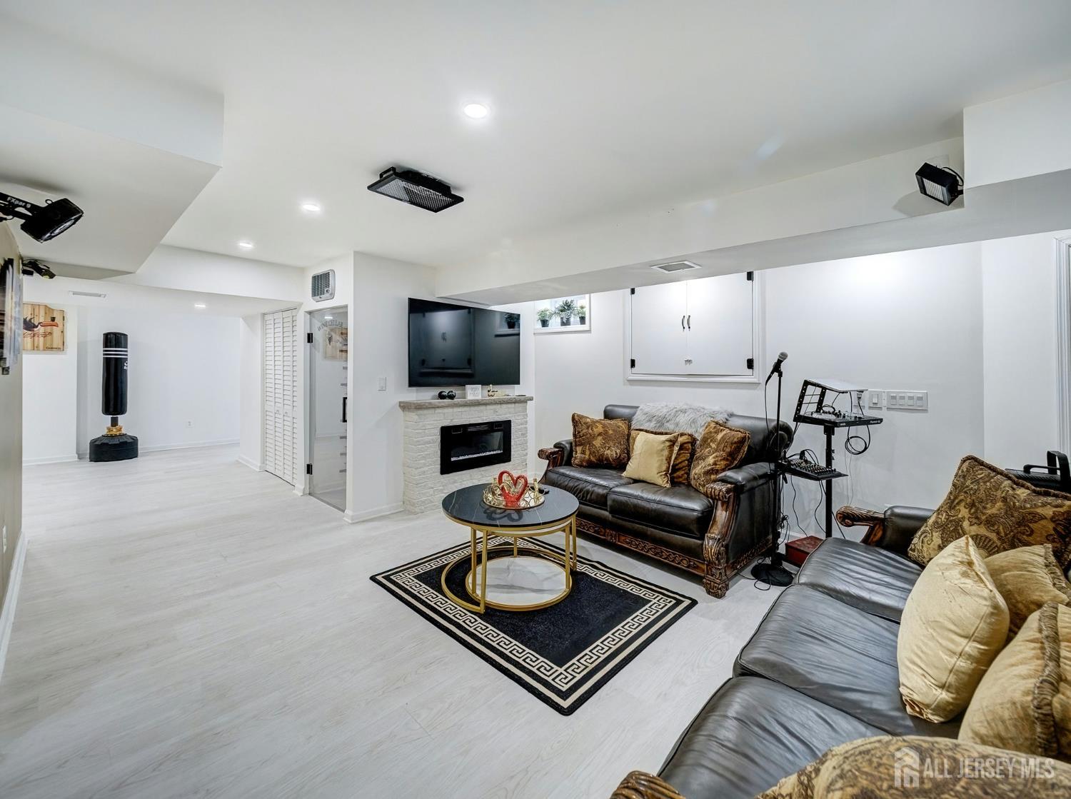 55 School Road Marlboro, NJ 07746 - Photo 46 of 65
