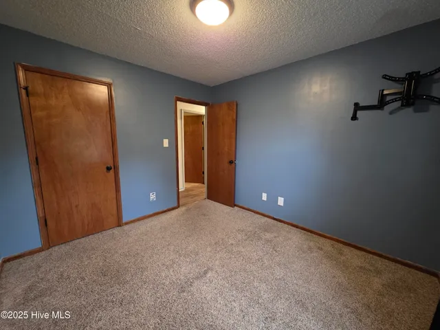 $1,450 | 501 Greenleaf Court, Jacksonville, NC 28540