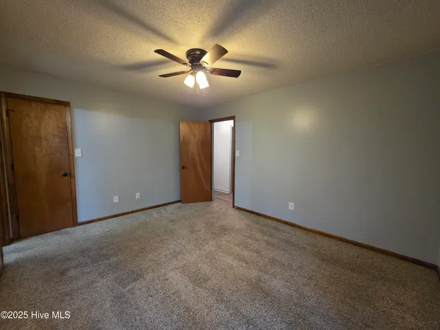 $1,450 | 501 Greenleaf Court, Jacksonville, NC 28540