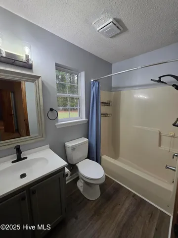 $1,450 | 501 Greenleaf Court, Jacksonville, NC 28540