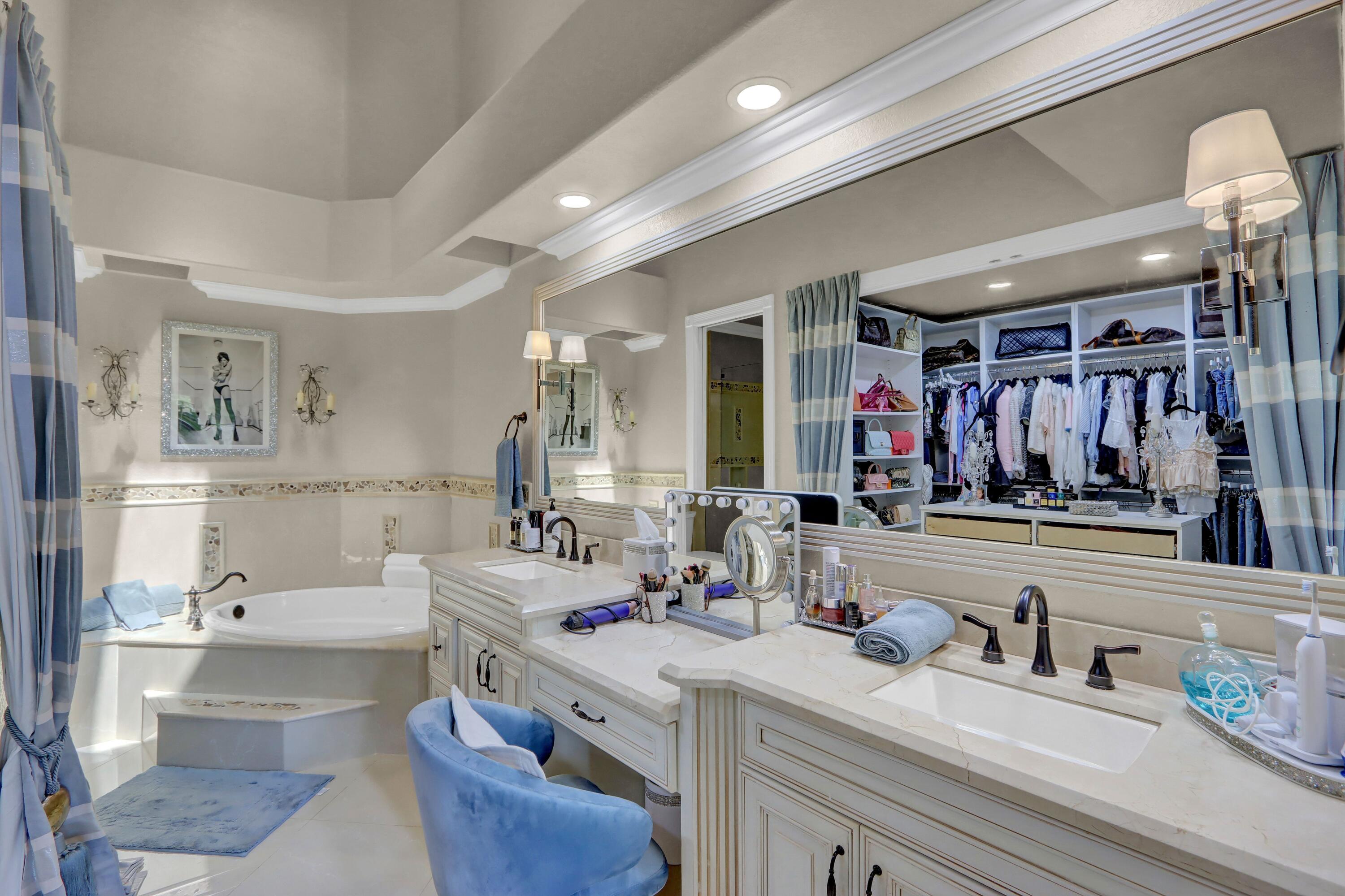 19848 Planters Boulevard, Unit B Boca Raton, FL 33434 - Photo 16 of 21 Primary Bathroom
