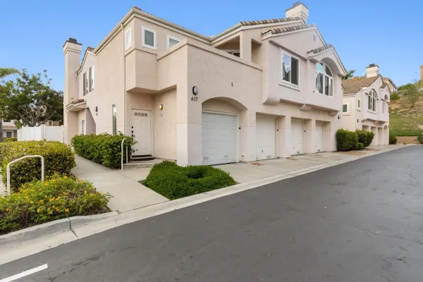 $650,000 | 407 Sanibelle Circle, Unit 35, Chula Vista, CA 91910