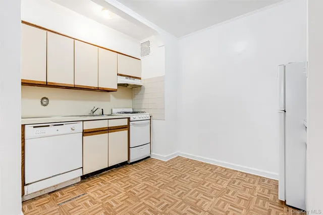 $345,000 | 63-60 102nd Street, Unit C4 | Rego Park