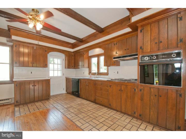 1204 King Road West Chester, PA 19380 - Photo 14 of 23 Kitchen