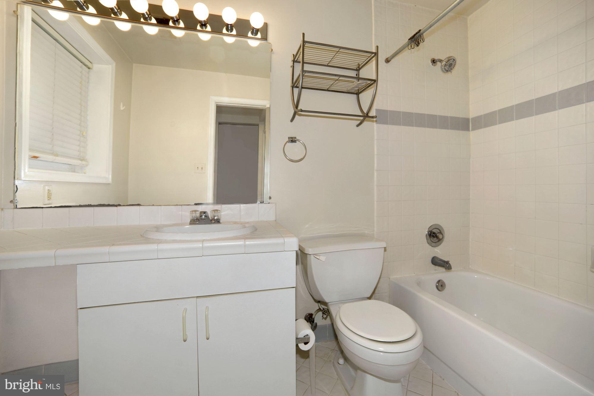 1715 Swann Street Northwest, Unit 2 Washington, DC 20009 - Photo 17 of 22