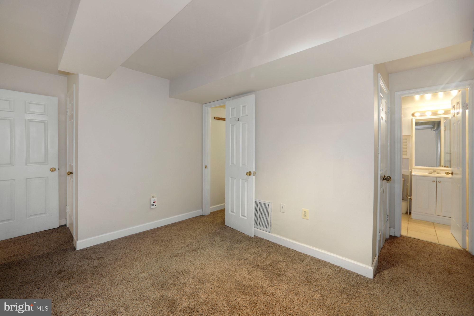 1715 Swann Street Northwest, Unit 2 Washington, DC 20009 - Photo 19 of 22