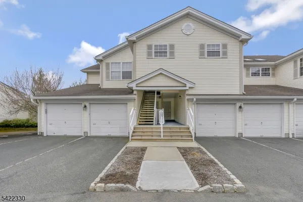 $370,000 | 164 Potomac Drive, Unit 164, Bernards, NJ 07920