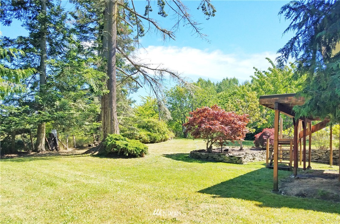 70 Whispering Firs Road Port Angeles, WA 98363 - Photo 4 of 38 Gallery Image 4