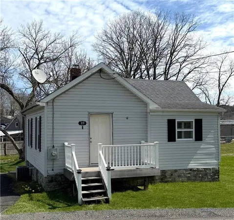 $125,000 | 10 Elm Street, Meadowlands, PA 15347