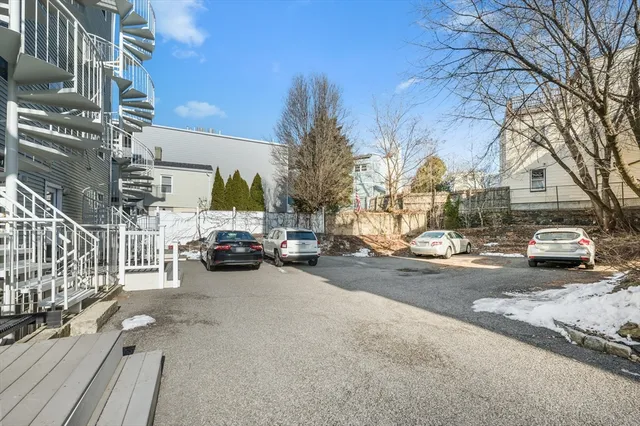 $875,000 | 552 Dorchester Avenue, Unit 552, Boston, MA 02127