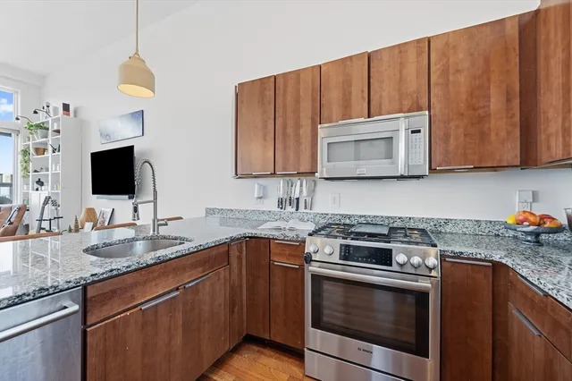 $875,000 | 552 Dorchester Avenue, Unit 552, Boston, MA 02127