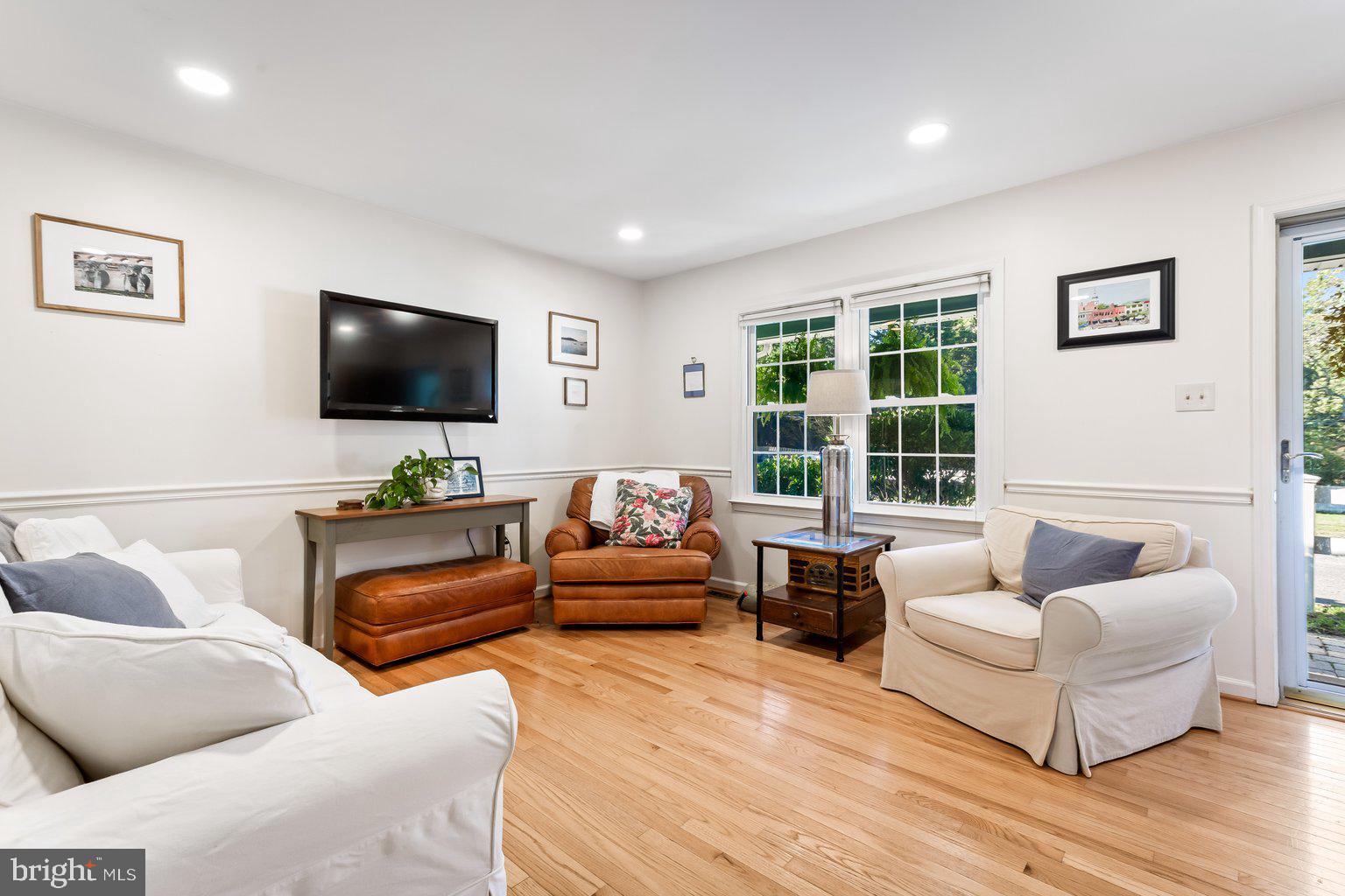 137 Silopanna Road Annapolis, MD 21403 - Photo 3 of 47