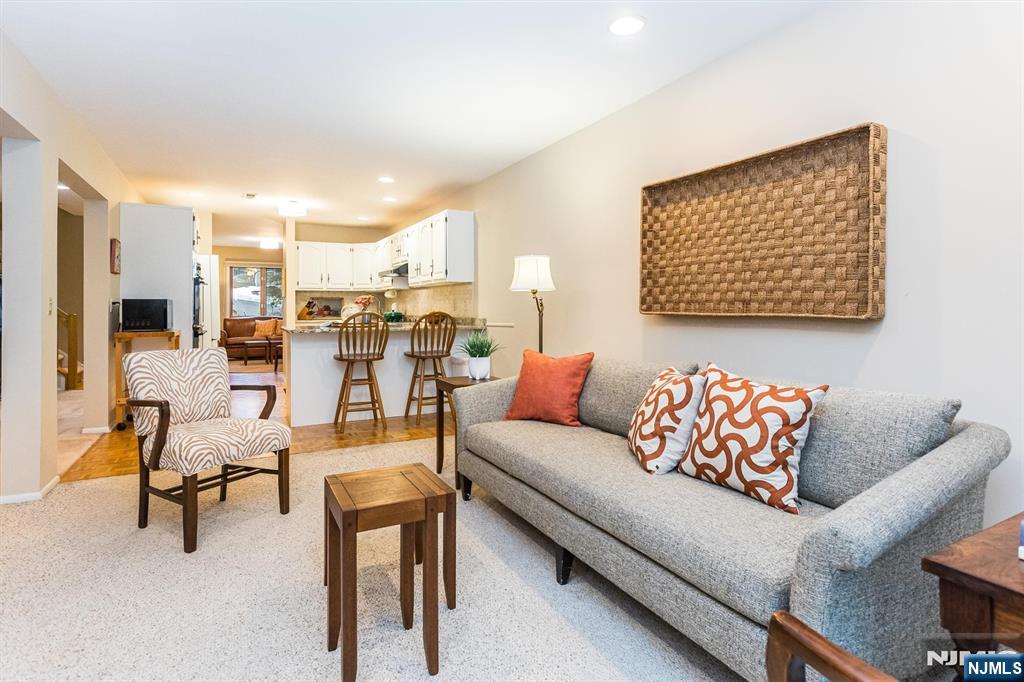 61 Mill Pond Road Woodland Park, NJ 07424 - Photo 17 of 38