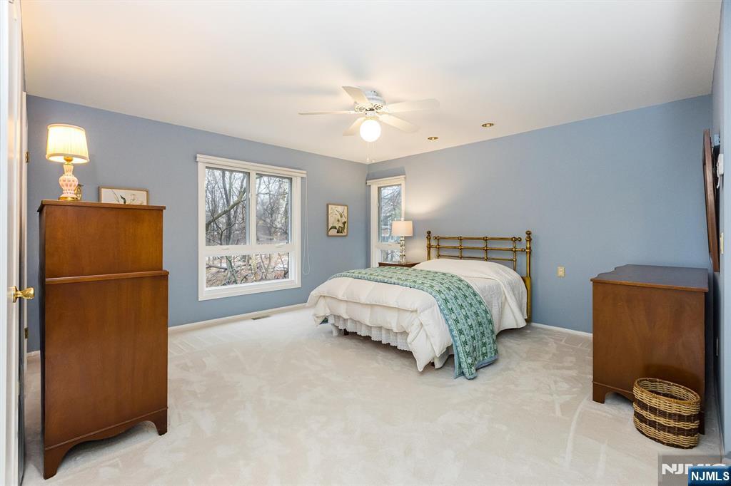 61 Mill Pond Road Woodland Park, NJ 07424 - Photo 25 of 38