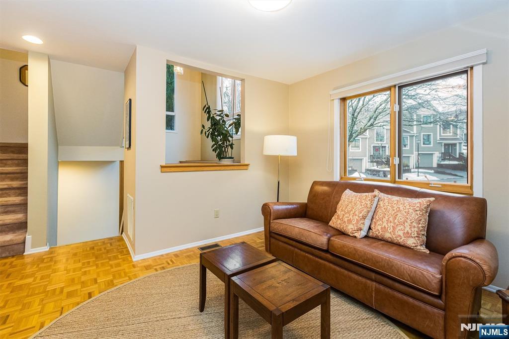 61 Mill Pond Road Woodland Park, NJ 07424 - Photo 7 of 38