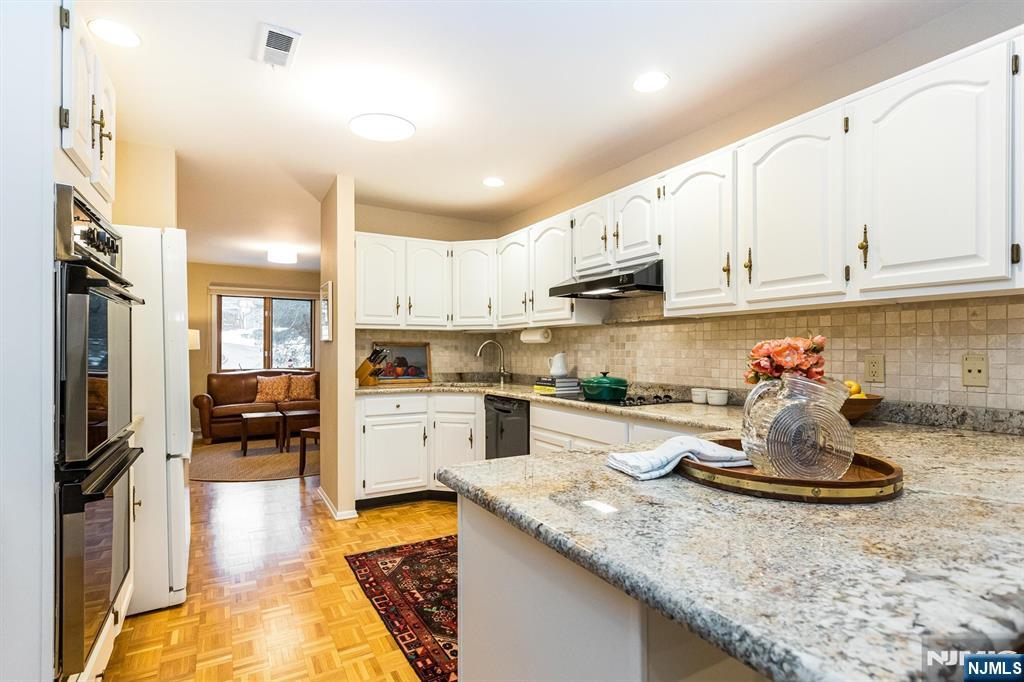 61 Mill Pond Road Woodland Park, NJ 07424 - Photo 10 of 38