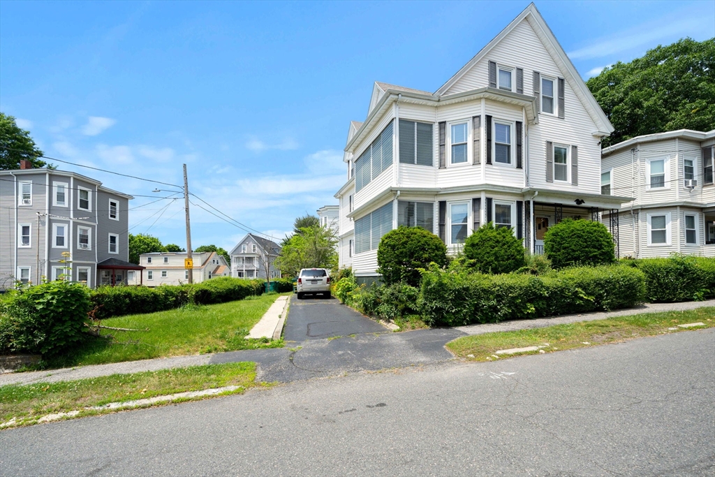 18 Raddin Grove Avenue Lynn, MA 01905 - Photo 37 of 42