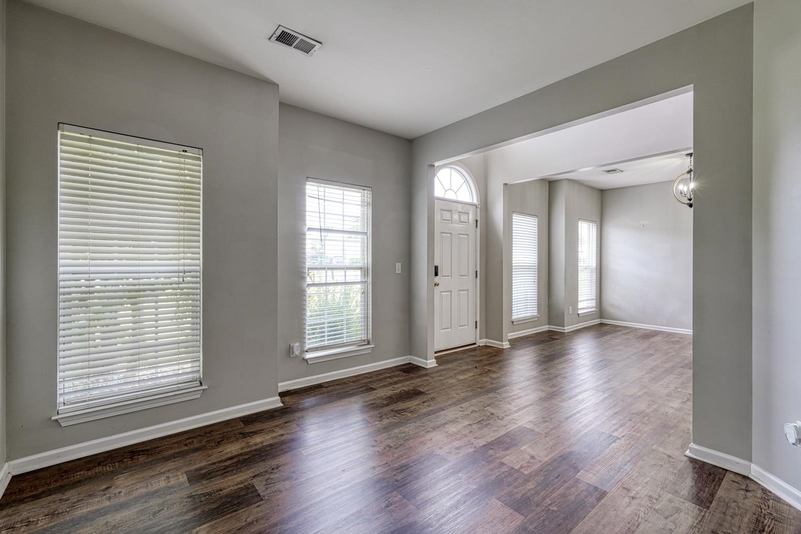 135 Castleton Circle Boiling Springs, SC 29316 - Photo 5 of 50 Gallery Image 5