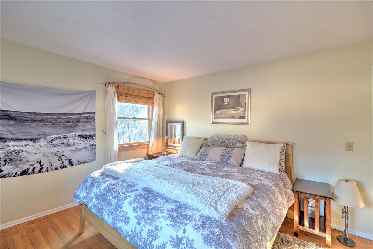 234 Birch Road Shelburne, VT 05482 - Photo 9 of 12 Gallery Image 9