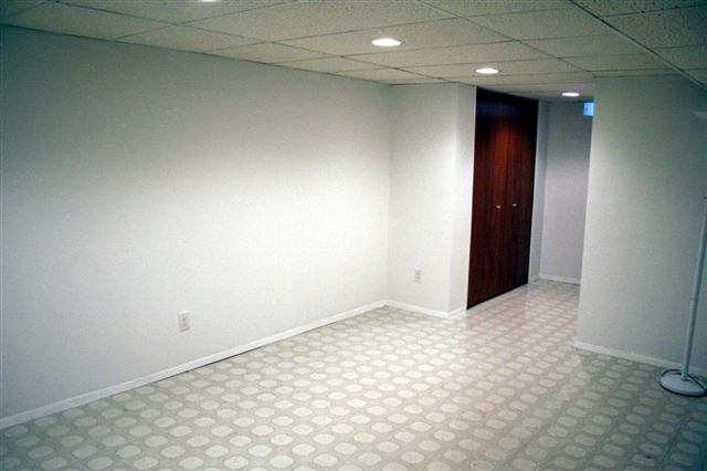 3340 Chicago Warren, MI 48092 - Photo 18 of 22 31029662-17.JPG
